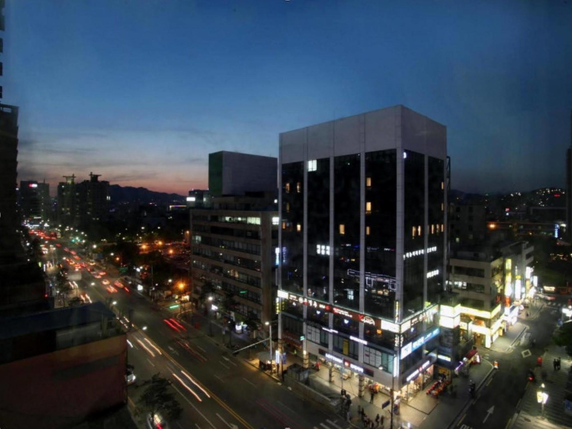Kstar Metro Hotel Seoul Bagian luar foto